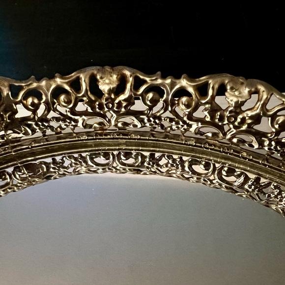 ANTIQUE Vanity tray with mirror on bottom with felt on all the back - Picture 3 of 5